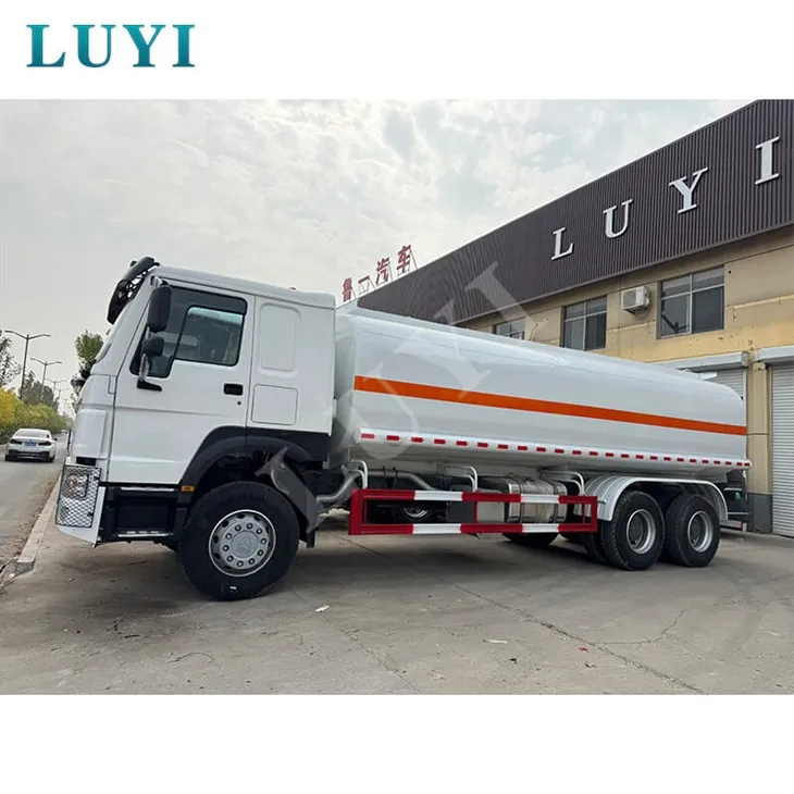 Sinotruk HOWO 6x4 Roj Tank Truck Tsheb thauj mus los