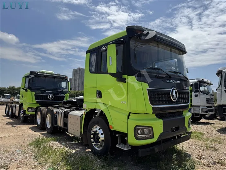 Tsheb laij teb Truck Lub taub hau 6X4 Tshiab Txoj Cai 450hp